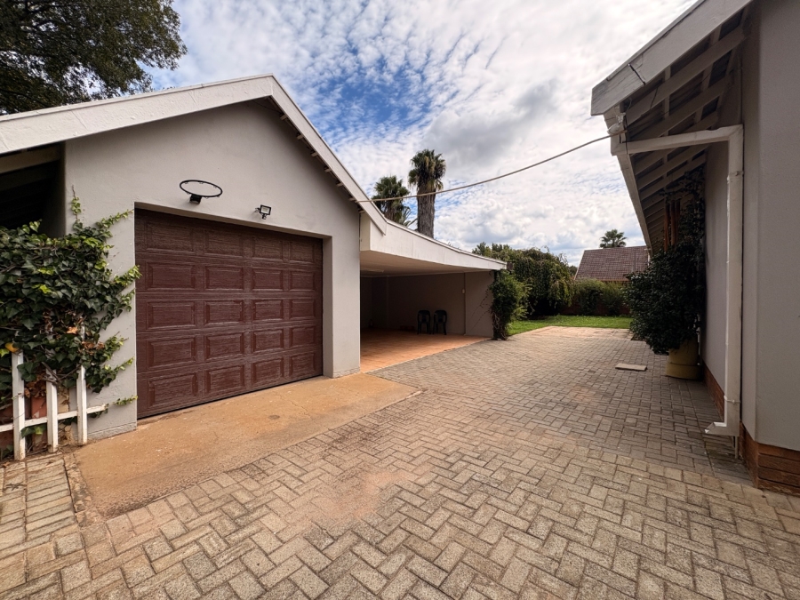 3 Bedroom Property for Sale in Flimieda North West